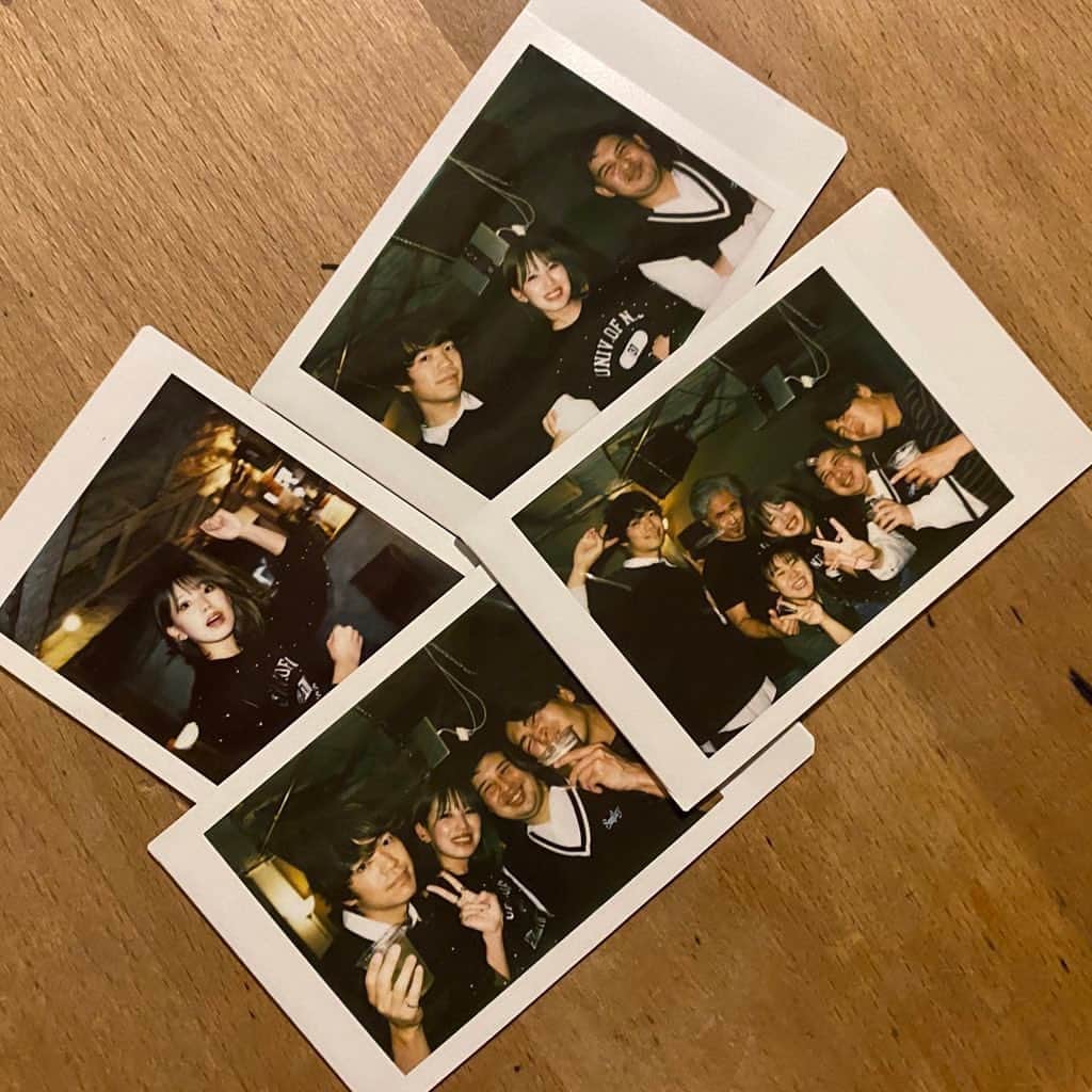 原あやのさんのインスタグラム写真 - (原あやのInstagram)「#20230408 バースデーパーティ🎂2  だいすきな仲間たち！  ありがとう☺︎  .  #シンガーソングライター#アコギ#ギター#musican#singersongwriter#音楽#邦ロック女子#anime#アニメ好き#ビール#ビール女子#フィルム#film#ウルフカット#ショートカット#燕女子#高身長女子#japanesegirl#instagood」4月9日 19時15分 - ayano_hara_69