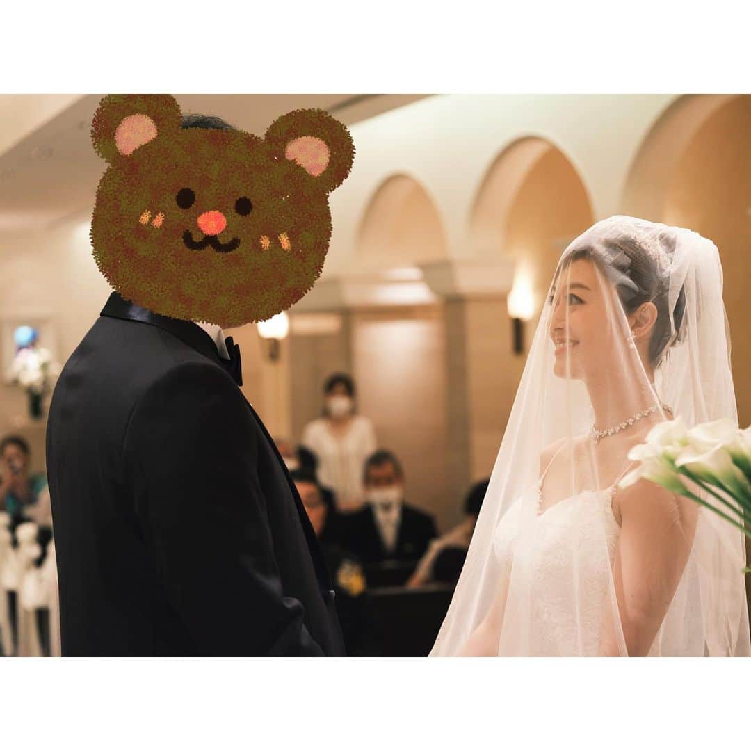 綾月せりさんのインスタグラム写真 - (綾月せりInstagram)「. 親族のみの小さな結婚式 大切な大好きな人たちに見守られて 幸せな一日を過ごすことができました ありがとうございました♡♡ ⁡ #結婚式  #花嫁 ブーケは退団の時と同じ、大好きな #カラー にしました #感謝 #子供カメラマン  ⁡ .」4月9日 10時51分 - seri_ayazuki