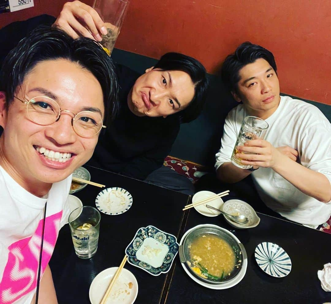 新山士彦さんのインスタグラム写真 - (新山士彦Instagram)「オールスター感謝祭後、居酒屋で山添さんと2時間タイマンバトル」4月9日 11時23分 - sayaka_no_niiyan