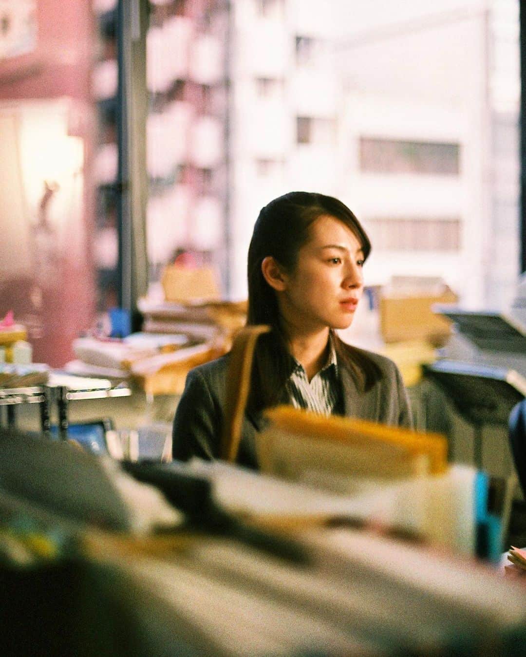 枝優花のインスタグラム：「悲しみも孤独も不幸もアイデンティティにしたらあかんよ、その居心地に慣れちゃいけない」