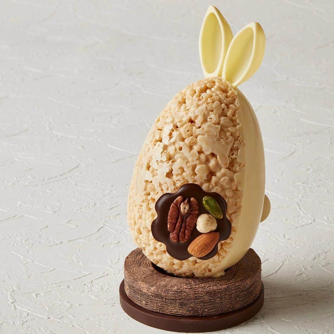 The Ritz-Carlton, Tokyoのインスタグラム：「ハッピー #イースター！ 素敵な1日をお過ごしください。 Happy #Easter! May your Easter Sunday be filled with warmth and light.」