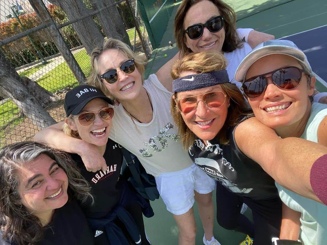 シャロン・ストーンさんのインスタグラム写真 - (シャロン・ストーンInstagram)「These are my friends, a savage pickle ball unit.」4月9日 13時38分 - sharonstone