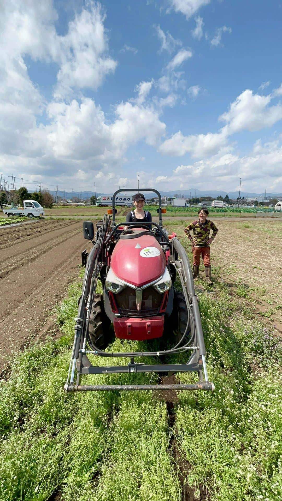 Soweluのインスタグラム：「農作業体験、動画編🥬 本当に楽しい貴重な体験だったなぁ☺️ また収穫出来る日を楽しみにしてます✨  @muranotadashi   #farm  #farming  #農作業 #農家 #村のやさい」