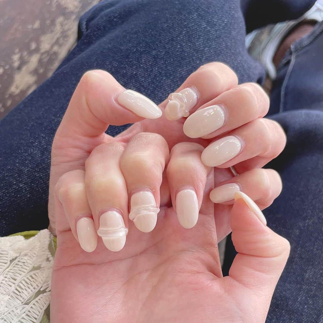 aya onoのインスタグラム：「クリアリングネイルかわちい〜🤍  Thank you @lily_nail.0122   #ネイル #クリアネイル #クリアリング #リングネイル #豊橋ネイル #豊橋ネイルサロン #リリーネイル」