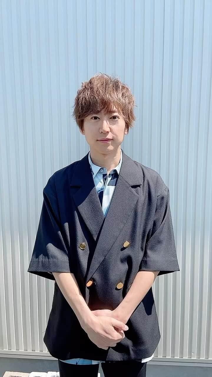 関義哉のインスタグラム：「昨日のLIVE（チケット代はお客様にお任せ）で集まった応援の売上を基に 新曲「grace new life」を制作することを決めました！  コロナが明けた希望を唄おうと 作詞 作曲しました。 #あなたは世界でたった1人の存在 #あるがまま でいい #あるべき姿へ #すべては恵み  みなさんと一緒に作り上げる新曲の完成とリリースを楽しみにしていてください。  これからアレンジ、歌とバンドのレコーディング、ミックス、マスタリング、ジャケット制作、プロモーション等と進めていきます！  私も応援したい、参加したいという方は DMで気軽にお問合せください。  #シンガーソングライター #シンガーソングライターと繋がりたい  #弾き語り男子 #弾き語りさんと繋がりたい  #元アイドル」