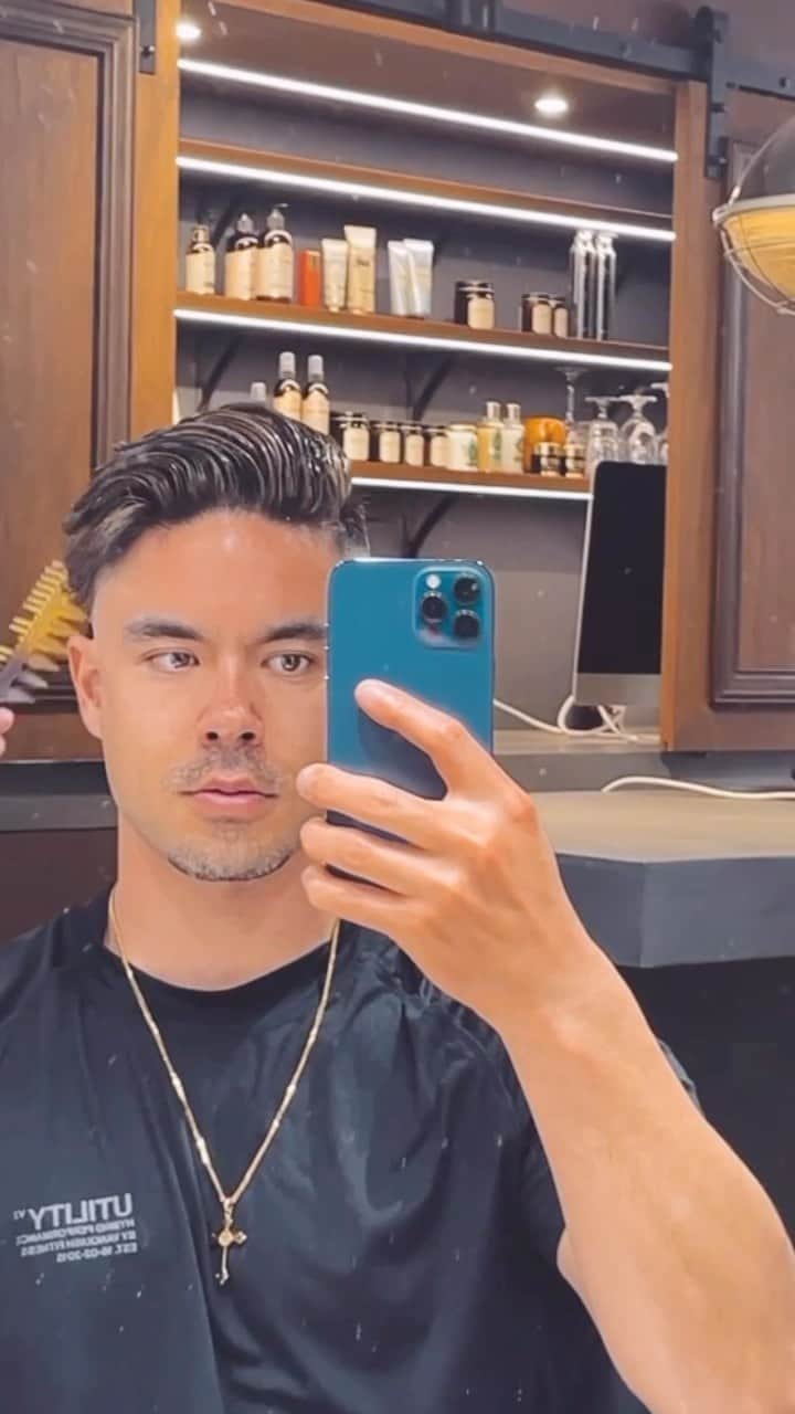 のインスタグラム：「Hair cut done🔥」