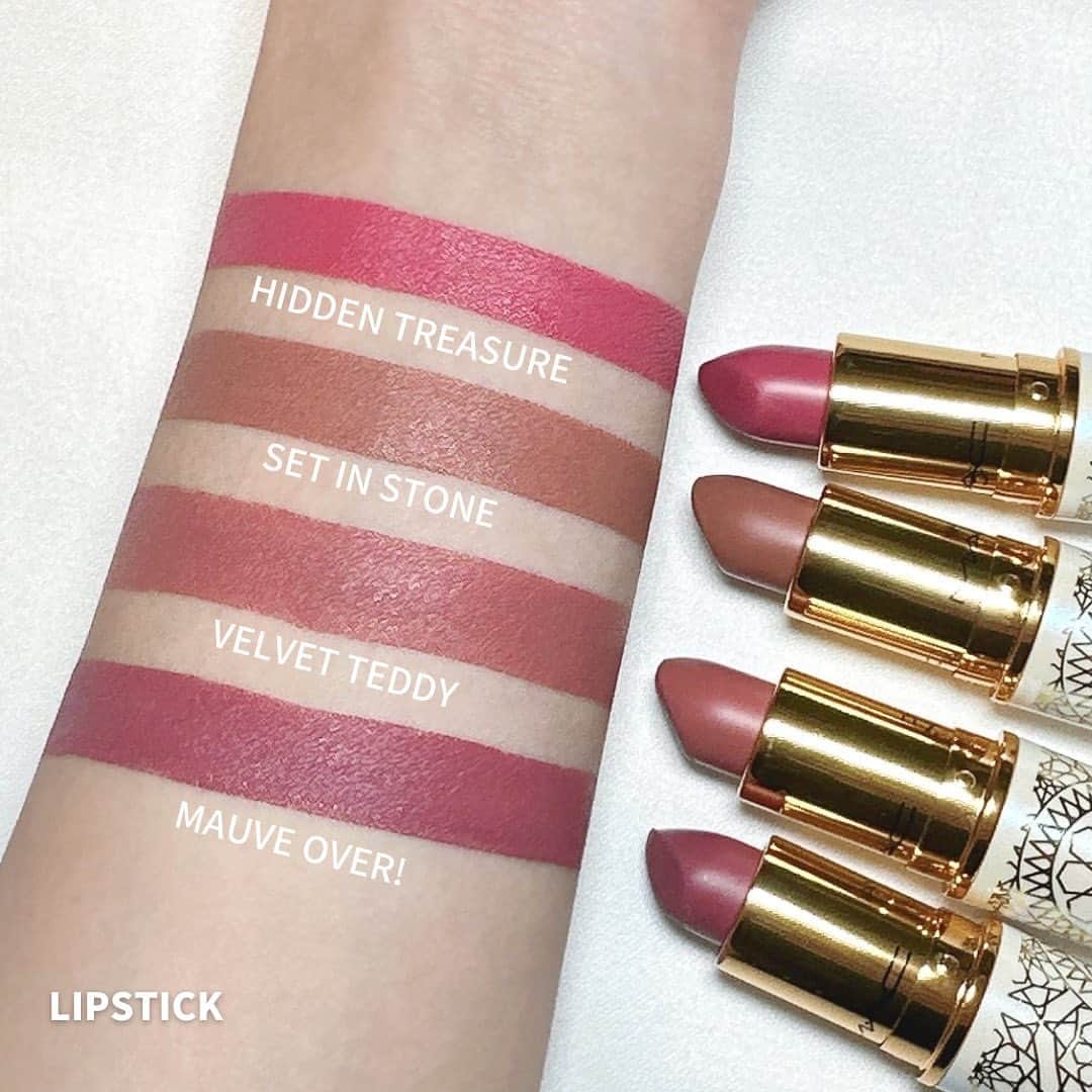 M∙A∙C Cosmetics Japanさんのインスタグラム写真 - (M∙A∙C Cosmetics JapanInstagram)「#春メイク を鮮やかに、魅惑的に彩る限定カラーコレクション【M･A･C パール エッセンス】🐚🫧 カラーアイテムのスウォッチをチェック🤍  ✨エクストラ ディメンション トリオ: パールエッセンス（限定1種） ✨アイシャドウ × 12: パールエッセンス（限定1種） ✨リップスティック（全4色、うち限定3色） ✨リップ ペンシル（全４色） ✨M·A·C カラー エクセス ジェル ペンシル（全3色）  Regram from @msy_mua_ #MACPEARLESCENCE #MACパールエッセンス #MACコスメ #限定コスメ #新作コスメ」4月9日 15時07分 - maccosmeticsjapan
