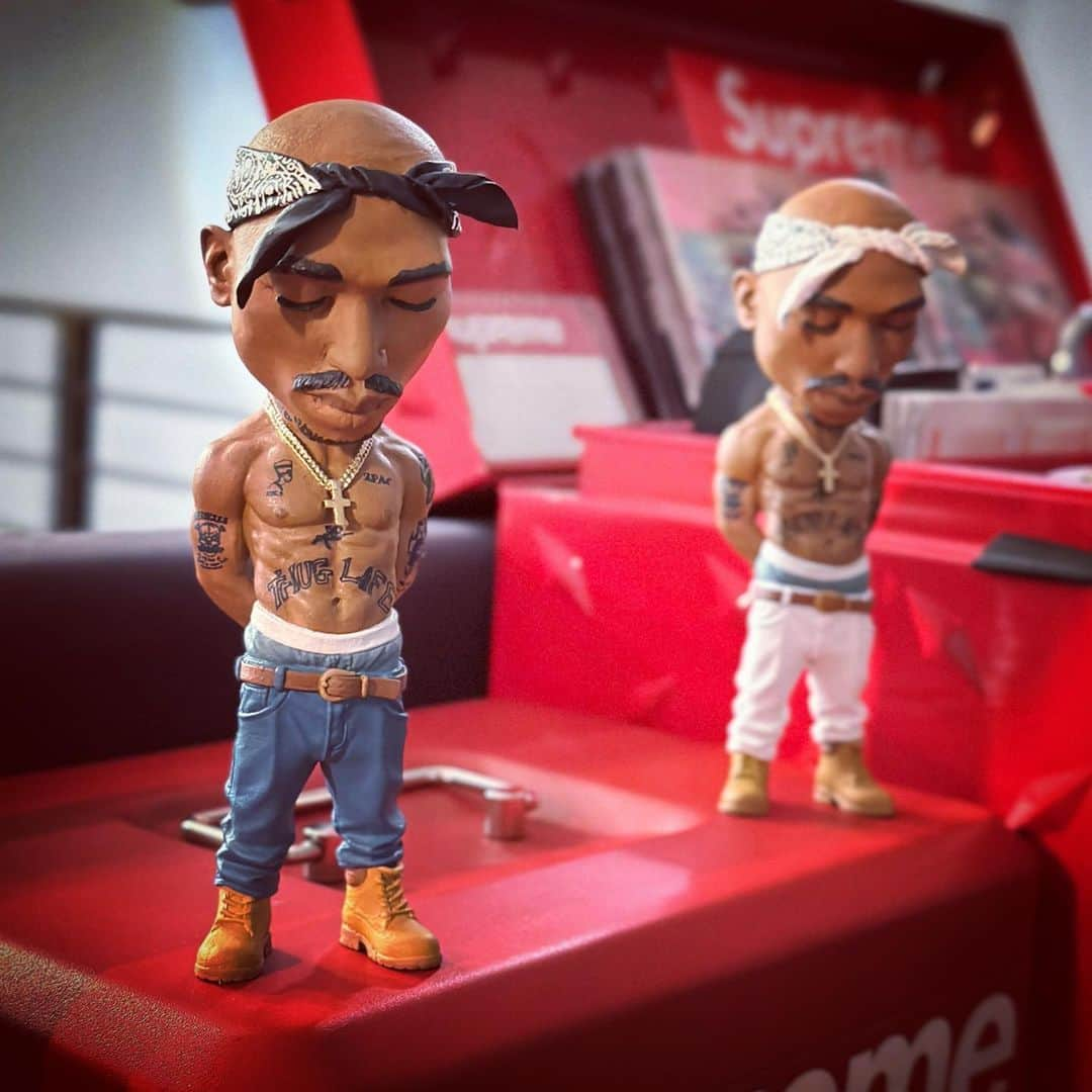 呉建豪のインスタグラム：「“Real eyes realize real lies” @2pac  @plasticcell 🙏 @dannytr4n」