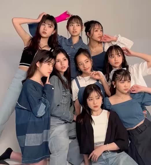 中山あやかのインスタグラム：「私たちの新高一モの代の名前は 【 Uni9Generation 】になりました！  ユニジェネで覚えてね😽　 　 9人で頑張っていきます！残り一年もよろしくお願いします❤︎  　 　 　 　 #Uni9Generation #ユニジェネ」