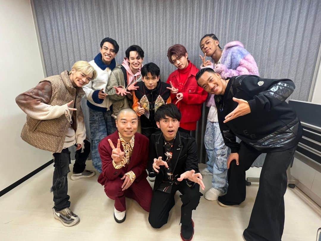 のインスタグラム：「23.03.30. #カミオト夜 ライブ2023春 PSYCHIC FEVER . 初めましてでしたが、どハマり！ 皆さんのキャラとライブの鋭さ！ 最高超えてサイフィィ！！！ これからもよろしくお願いします！」