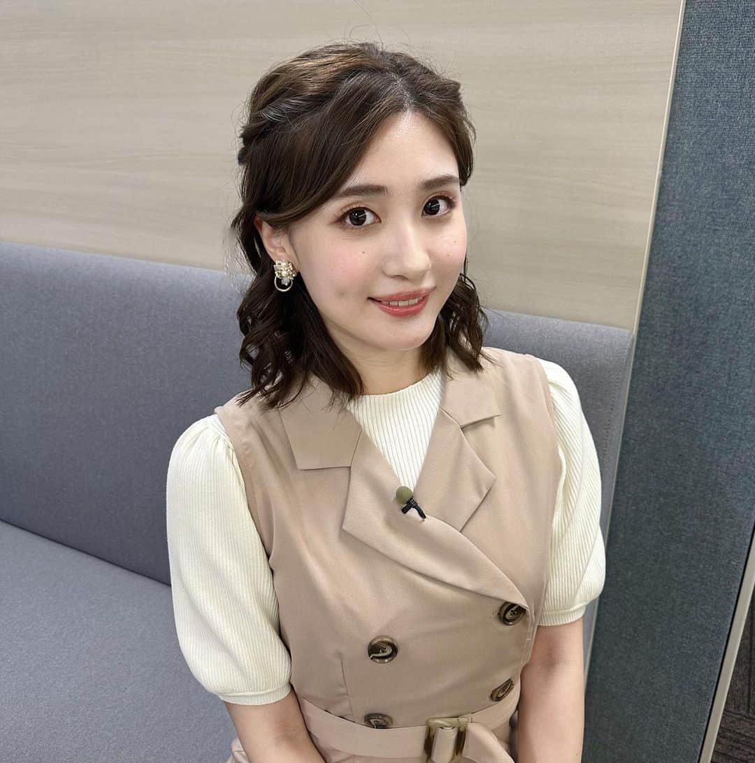 本田奈也花さんのインスタグラム写真 - (本田奈也花Instagram)「今日はほめほめナイトの放送があります💗 ぜひ聴いてください☺️ #rkb#タダイマ#衣装#clear#ワンピース#earrings#イヤリング#rirufura」4月9日 16時54分 - nanaka_honda