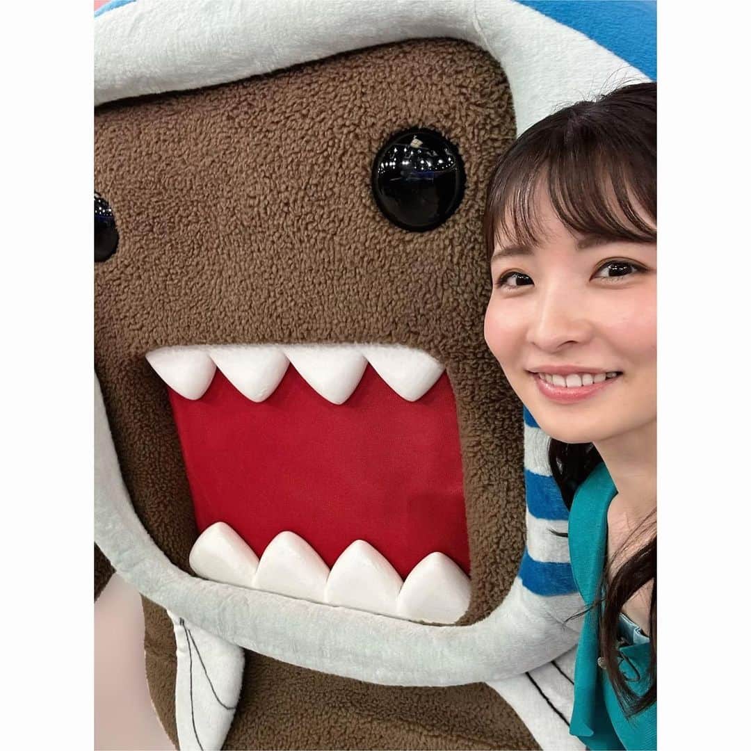 のインスタグラム：「𖤣𖥧𖥣𖡡𖥧𖤣 今週は、とある都道府県から とあるどーもくんが来てくれています🟫💁🏻‍♀️  何県の何どーもくんでしょうか🤭  あすの朝は冷えるので、 今夜は暖かくしておやすみください🌙  #気象予報士 #気象キャスター #天気予報」