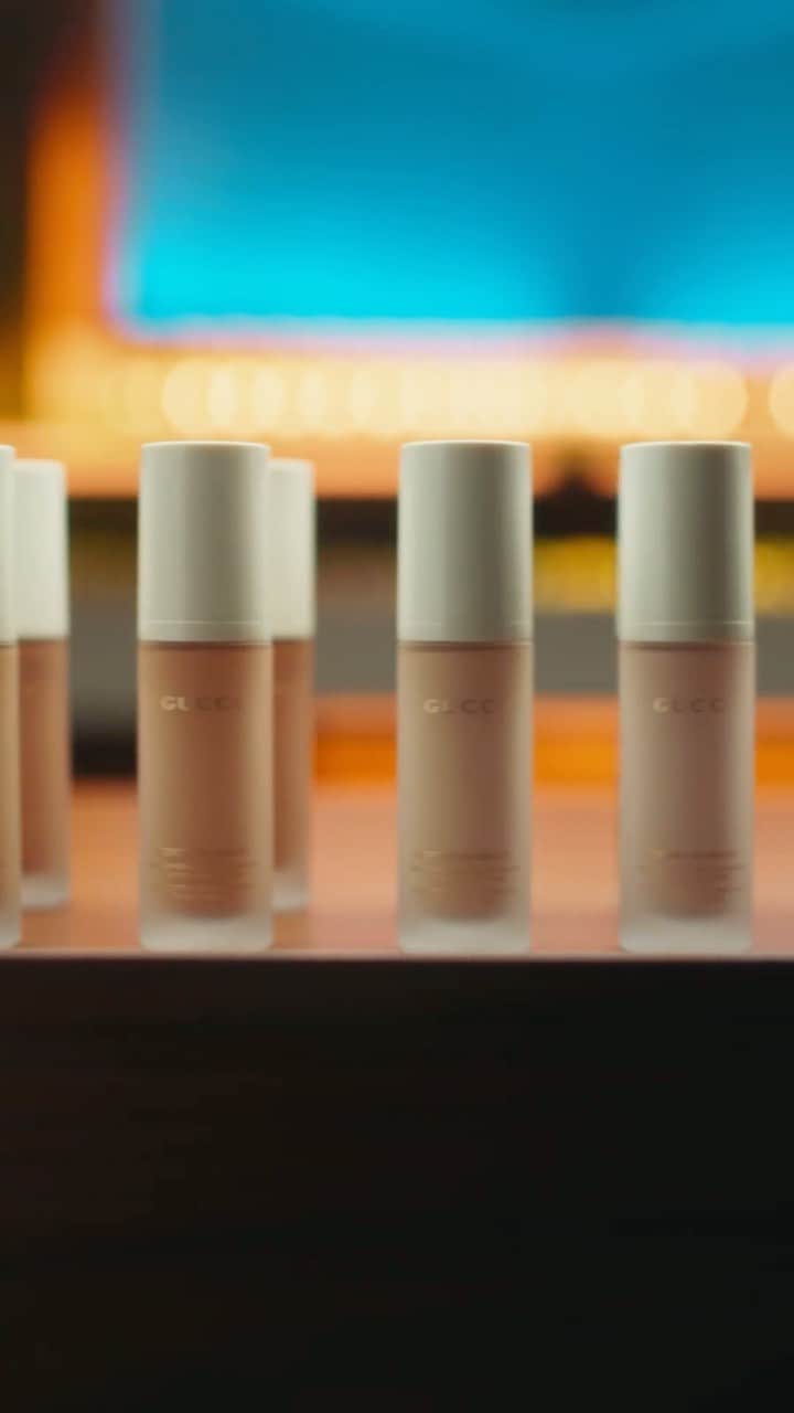 Tamara Kalinicのインスタグラム：「Looking for a foundation that will keep you flawless all day long? Look no further than @guccibeauty transfer free, 24-hour wear foundation with skin-affinity powders. Available in 40 shades #GucciBeauty #AllDayAllPlay ad」
