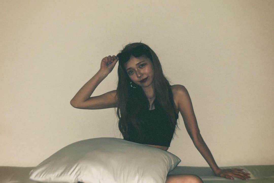 のインスタグラム：「海行きたーいなあ🐬🩵」