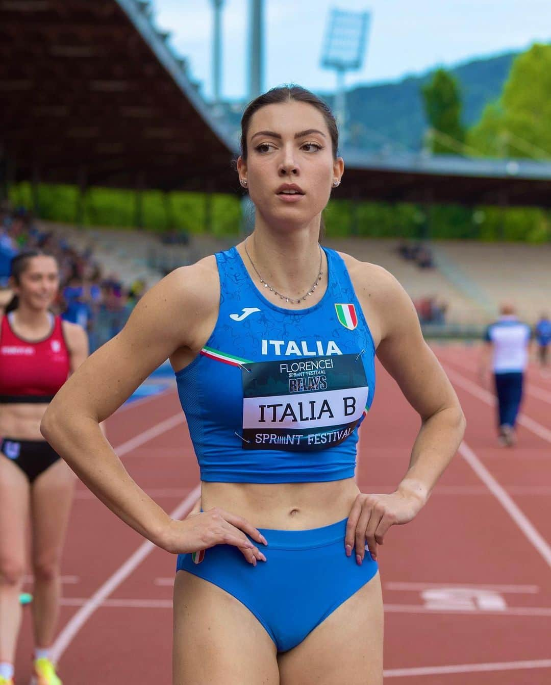 アレシア・パヴェーゼのインスタグラム：「Prima gara dell’anno 4x100 🇮🇹💙   #trackandfield #sprint #italy #adidas   📸 @giulia_sano_ph @giancarlo_fontanelli」