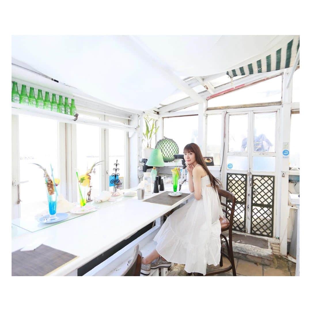 愛聖りさのインスタグラム：「. 夏が待ち遠しいね〜 . #ポートレート #撮影 #撮影会モデル #ロケ撮 #portrait #photo #model #shooting #instagood #instastyle #followme」