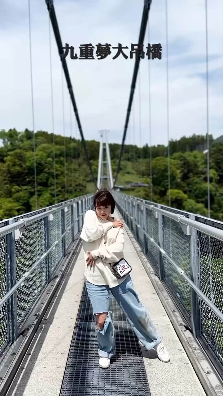 リー・ジャーインのインスタグラム：「最美的開花 @junoohknow  #福岡 #熊本 #日本 #九州 #blackpink #jisoo #flowers #李佳穎 #時刻影像工作室」