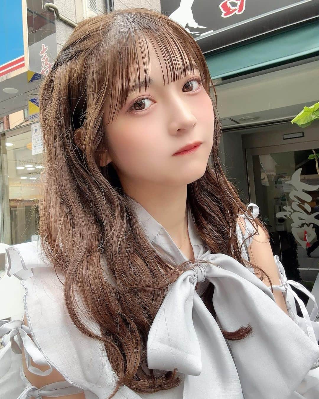 黒嵜菜々子さんのインスタグラム写真 - (黒嵜菜々子Instagram)「茶髪かわい？🤎」5月8日 22時01分 - kurosaki0516