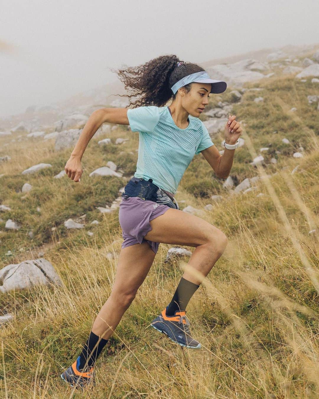 ミレーのインスタグラム：「💥 Designed to accompany you through kilometers of challenging terrain and to explore new horizons, discover the INTENSE collection dedicated to the trail running.  The collection highly durable, reliable and adaptable.  UP FOR ANYTHING. . . . #MILLET」