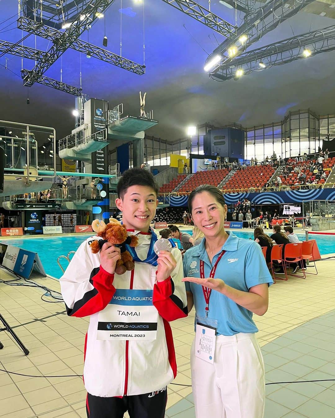 中川真依のインスタグラム：「. 前回の中国大会に続き 今回も玉井陸斗選手がメダル🥈を獲得しました👏😭✨ さすがです🥺🎊🎊🎊  そして、もう1つ‼️ 男子3mシンクロで 須山晴貴選手と荒木宥図選手が 銅メダル🥉を獲得😭👍✨  これも本当にすごい‼🥹️✨✨✨ 本当に本当におめでとう🎊🎊  どちらもジャッジに入っていたのですが 平然を装いながらも内心は 心臓バックバク🤣🤣🤣  レベルの高い男子の試合は ラウンドごとにハラハラドキドキ！ 鳥肌たちまくりでした🫣✨  その他の選手も 本当に素晴らしかった👏👏👏☺️✨  みんなの次の活躍も楽しみです😆👍✨ #diving #divingworldcup  #montreal  #world_aquatics #飛び込み #メダル獲得 #素晴らしい #おめでとう」