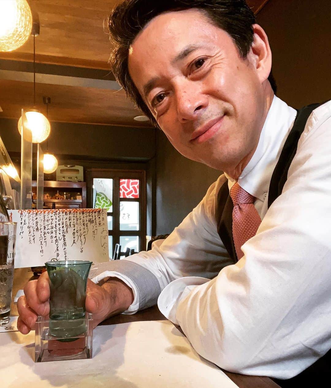 西川忠志さんのインスタグラム写真 - (西川忠志Instagram)「昼飲み  冷酒  お仕事 ロケ中です！  感謝 西川忠志」5月8日 15時20分 - nishikawa_tada