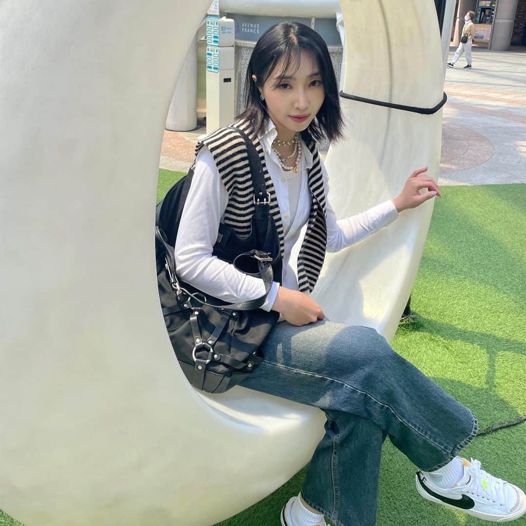コン・ミンジのインスタグラム：「Happy parents’ day🤍」