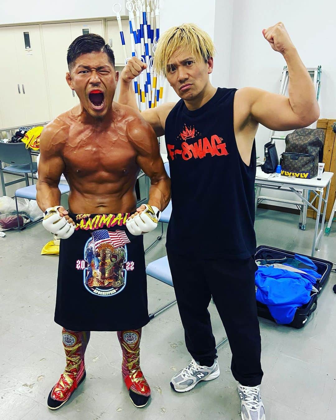 進祐哉のインスタグラム：「Danger Zone奥田啓介と久しぶりの再会💥  奥ちゃんよく遊んでたの何年前だっけ〜って話して調べたら8年前でした。  とりあえず私もっと日焼けしよ😱」