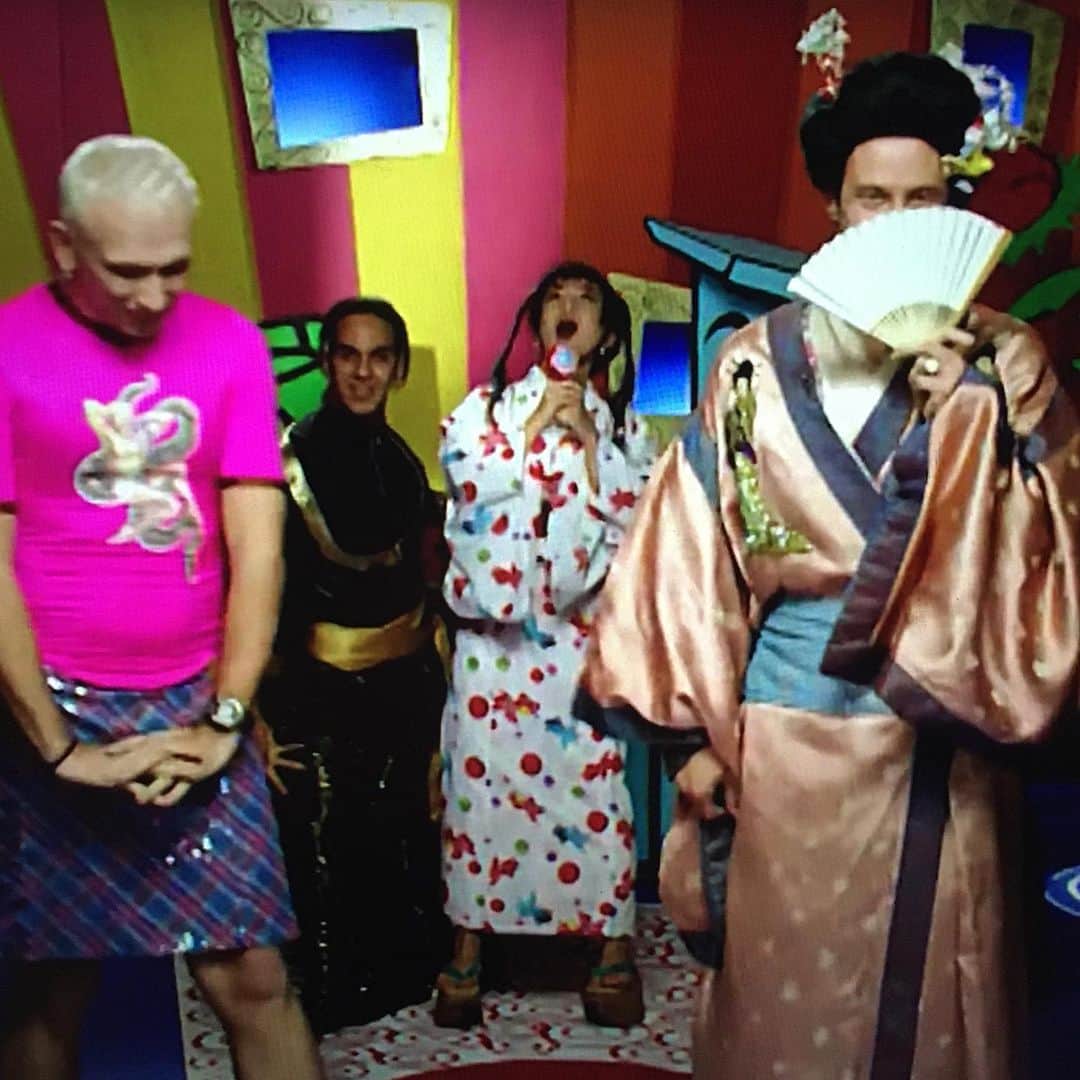 花代のインスタグラム：「avec Antoine de Caunes et Jean-Paul Gaultier ゴルチエ特集 @ukawanaohiro_dommune ce soir! 26年前点子妊娠中🐣!」