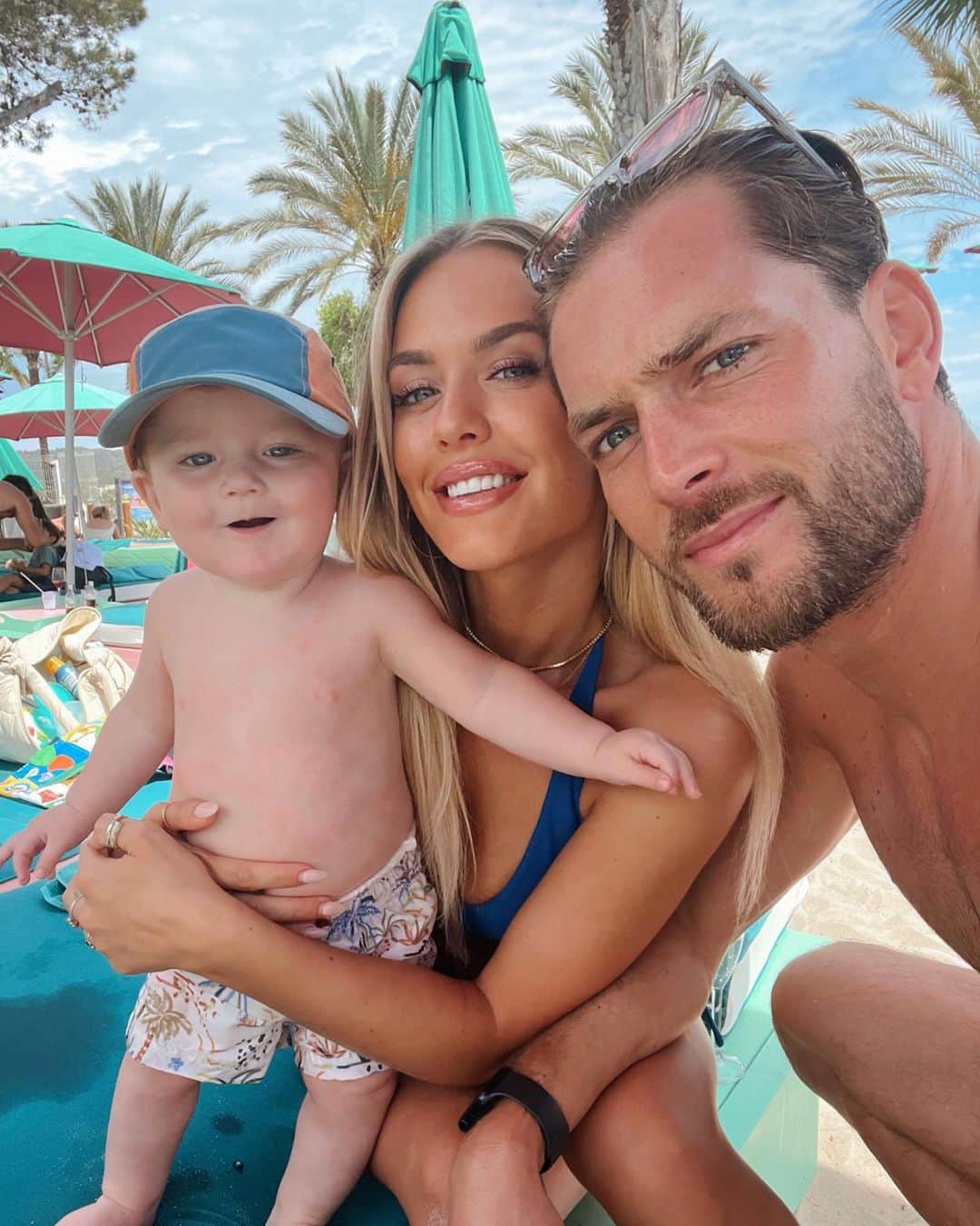 ロッティー・トムリンソンのインスタグラム：「our new Ibiza normal 🥰 @bambukuibiza the best day 💘 thank you 🫶🏼」