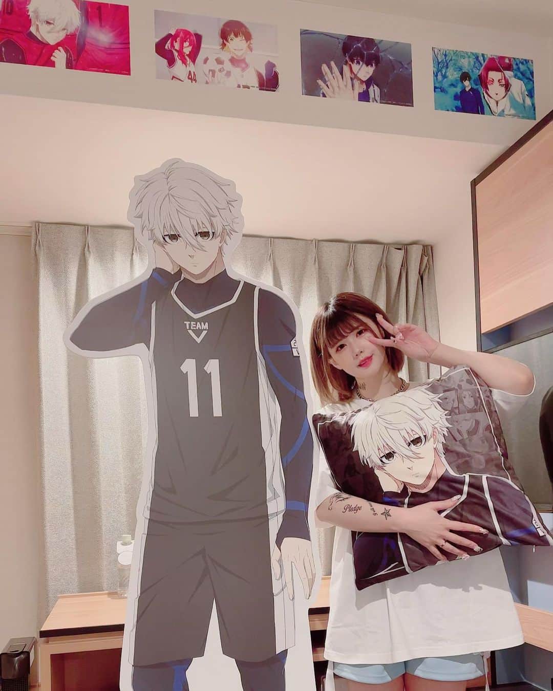 涼宮琴音のインスタグラム：「最高すぎる。  #ブルーロック  #ブルロ  #池袋プリンスホテルコラボ  #なぎれお  #凪誠士郎 #御影玲王  #コラボルーム」