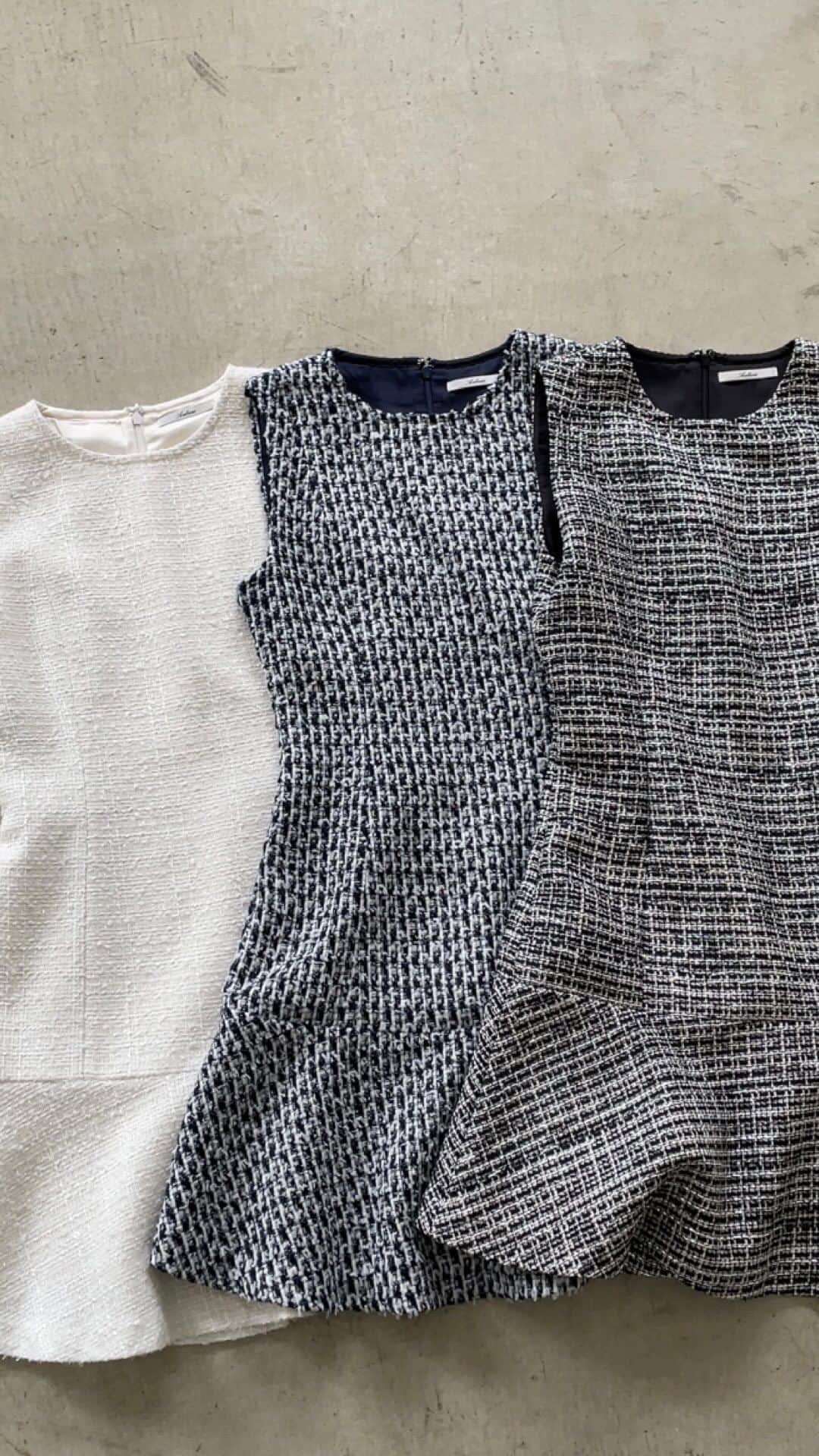 デュラスアンビエントのインスタグラム：「#サマーツイードラッフルヘムミニワンピース <White, Navy, Black> 【5/10(WED)20:00-】  上品な大人の甘さを携えた、サマーツイードワンピース。  前後にダーツを施し、すっきりとコンパクトなAラインのミニ丈に、裾は動きのあるラッフルヘムで立体感を出し、ほんのり甘いムードを演出。  ワントーンの中に透明系を織り込み、さり気なく煌めくホワイト。 様々な仕様の糸を織り込んだ、素材感を楽しめるネイビー。 ブラックベースにホワイト、シルバーを配した存在感のあるブラックの3色展開。  ＿＿＿＿＿＿＿＿＿＿＿ ✔︎ @ambient_styling #AMBIENT #ambient_official #ambientstyle #アンビエント #23SS」