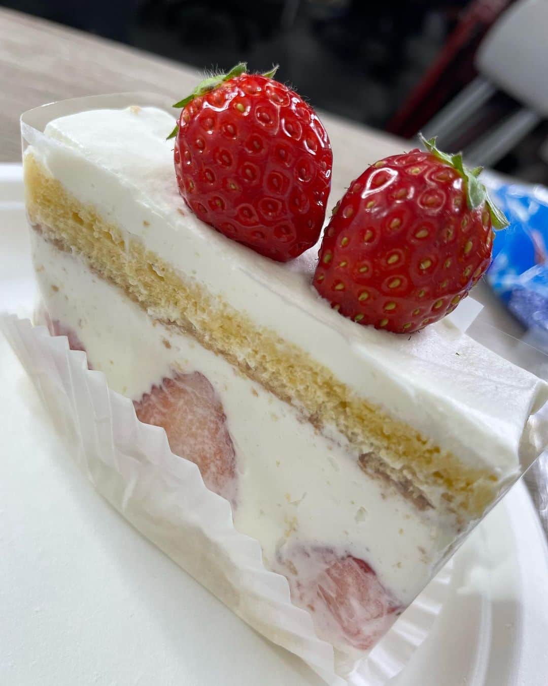 山本有紗さんのインスタグラム写真 - (山本有紗Instagram)「ケーキ食べたい」5月8日 18時01分 - arisa_bikini