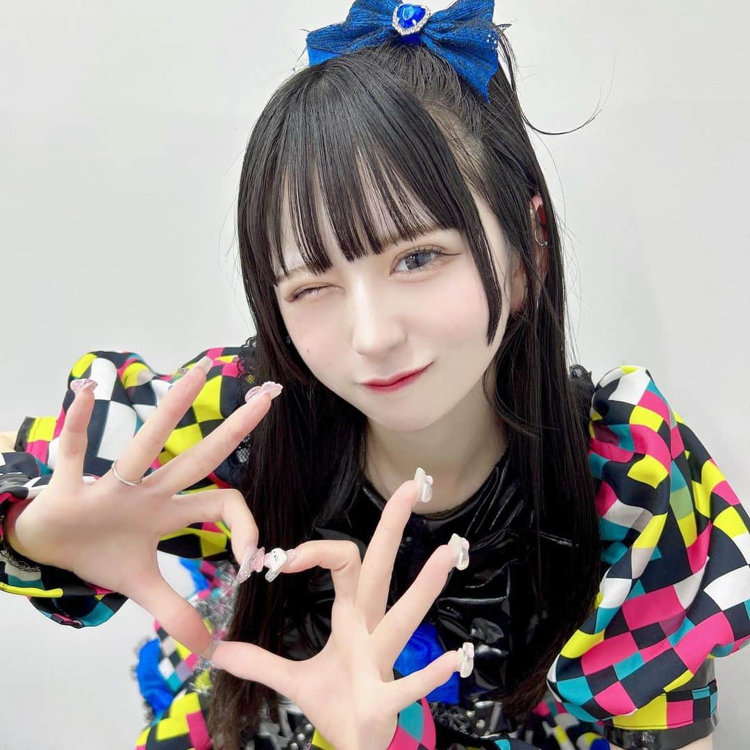 狐波ろんのインスタグラム：「嘘は究極の愛なんだよ^ ̳- ‧̫ • ̳^☆  #アイドル #前髪ぱっつん #自撮り界隈 #셀카 #셀피 #推しの子」