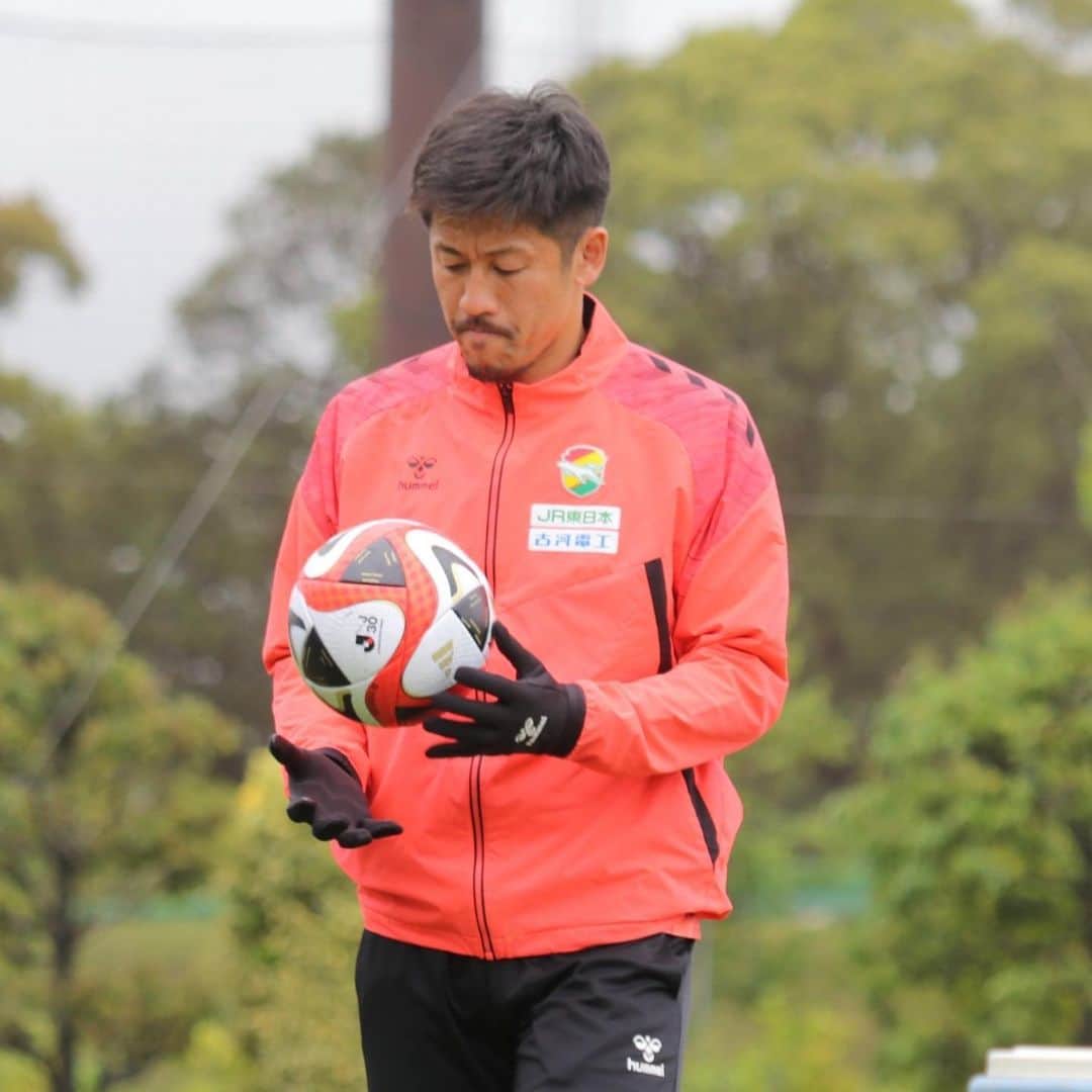ジェフユナイテッド市原・千葉のインスタグラム：「#5月8日  本日のユナパをお届け👍  #jefunited #ジェフ千葉 #ユナパレポ #jleague #winbyall」