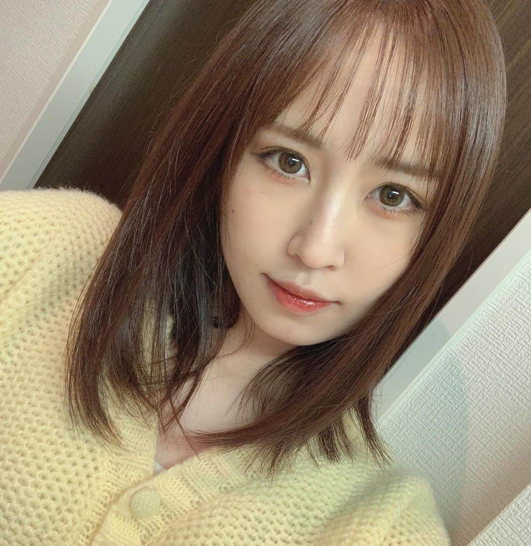 古賀成美さんのインスタグラム写真 - (古賀成美Instagram)「🍊🍊🍊 . . ほんのりオレンジ🍊 . . #ヘアーカラー　#オレンジブラウン　 #みかん食べたい」5月8日 18時42分 - narunaru_330