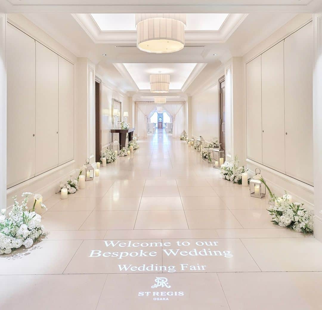 The St. Regis Osakaのインスタグラム：「白をベースとしたインテリアの空間に、まばゆい陽の光が差し込み、気品溢れる高潔な雰囲気に包まれるロビーエリア。2日間限定のプレミアムウエディングフェアで、セントレジスウエディングをご体感ください。 開催日：5月20日（土）・21日（日）  Dazzling rays of sun illuminate an impeccable lobby: for two days only, experience the peerless sophistication of a St. Regis Wedding at the St. Regis Osaka Premium Wedding Fair.  Dates: Saturday, May 20 – Sunday, May 21  #stregisosaka #wedding #セントレジスホテル大阪 #セントレジス #ウェデング #ホテルウェディング #大阪結婚式 #大阪プレ花嫁 #邸宅ウェディング #オリジナルウエディング #ウエディングフェア #ブライダルフェア」