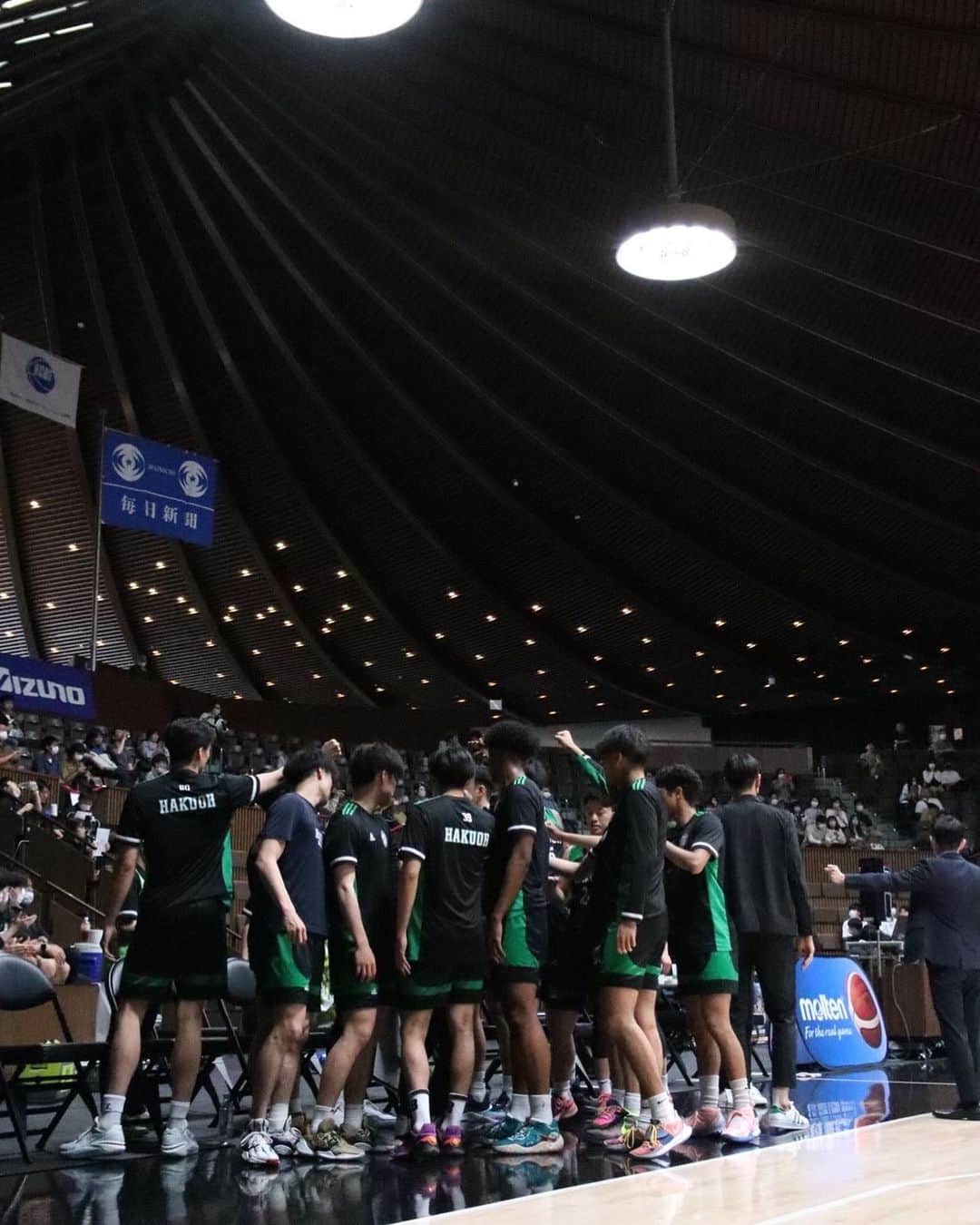 網野友雄のインスタグラム：「スプリングトーナメントを準優勝で終えました！今年のチームはまだまだ足りない事だらけと感じている日々での今大会でした！今大会の収穫と反省を活かして変化していきます！応援ありがとうございました！ #白鷗大学 #Hakuoh #大学バスケ」