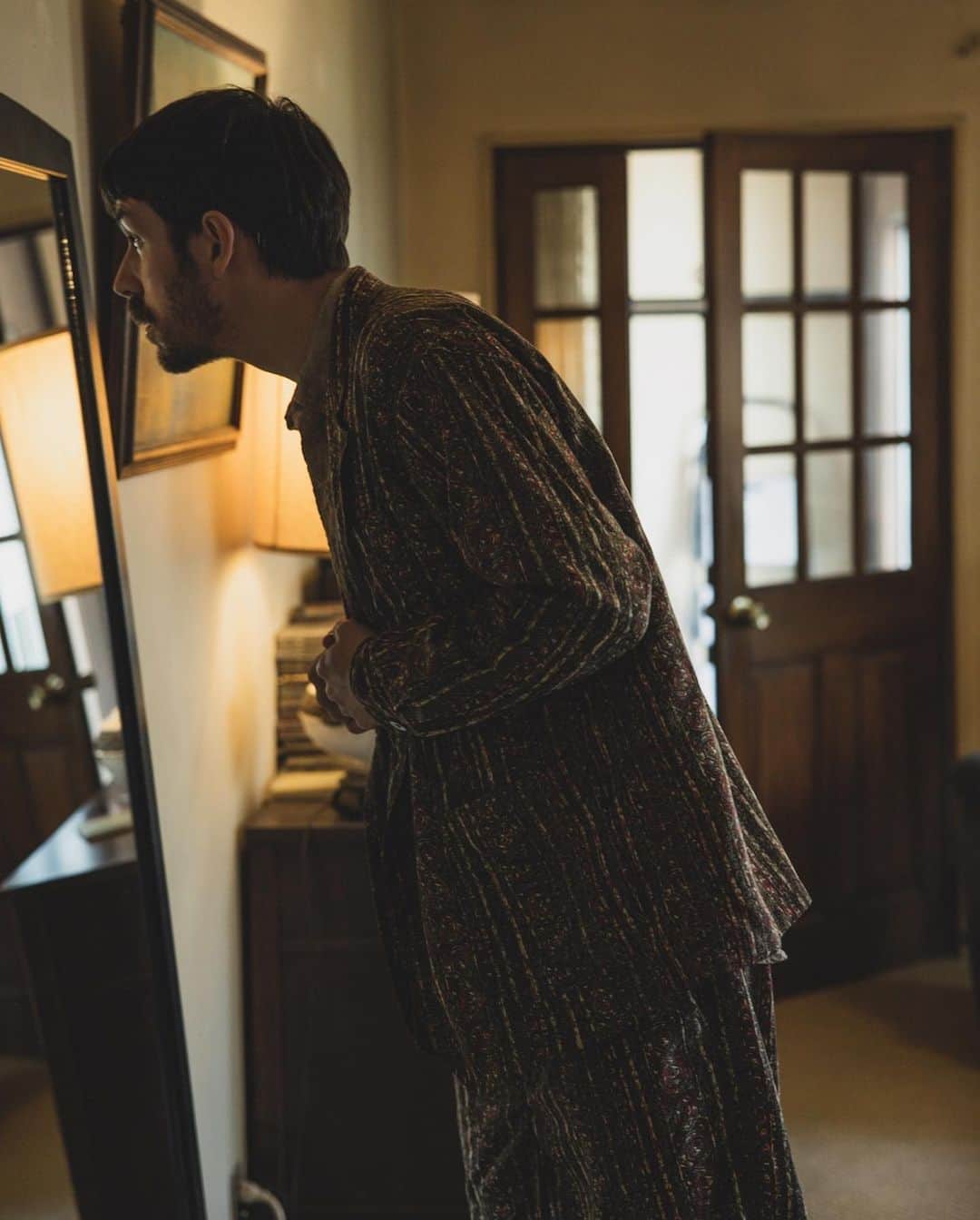 BEAMS+さんのインスタグラム写真 - (BEAMS+Instagram)「... Oriental fabrics fit perfectly with resort style. It would be the best to go on a trip with this kind of material this summer. The distinctive Batik design is inspired by 1950s~60s Vintage Wear and accessories, and BEAMS PLUS has created this original fabric using a variety of materials. ---------- ●B.D. Cotton Rayon Batik Print Classic Fit  The Batik pattern design was inspired by vintage shirts from the 1950s and 1960s. The detailed and deep color patterns have a very refined look. The rayon and cotton woven fabrics give it a soft touch and a lightweight comfort to wear. The fitting of the B.D. Shirt's Classic Fit is based on the shirts of an American shirt brand from the 1960s. The slightly longer length and unique A-line silhouette give this shirt a relaxed and comfortable fit. ---------- ●4B Cuffs Jacket Batik Print PE ●MIL Easy Pants Batik Print PE  The smooth touch of the fabric which pursued a silky feel gives it a luxurious finish. The drape of the fabric as it sways in the wind creates a sense of elegance, feeling a resort-style.The material is polyester. The surface is slightly raised to create a soft touch. Screen printing is applied to create a Vintage-like material, pursuing a high degree of permeability to the reverse side.The jacket is a 4-button style cuffed jacket. The design source is based on casual style jackets released by many outdoor brands. The design allows you to easily roll up the sleeves, making it perfect for the coming season.The design motif of the matching pants is military pajama pants. The pocket details have been updated to make them easy to wear around town. A solid inner layer is recommended for the patterned set-up style. A linen button-down shirt with a rich texture will bring everything together much more.  リゾートスタイルにピッタリはまる、オリエンタルファブリック。今年の夏は、こんな素材を身に付けて旅に出るのもオススメです。 特徴的なBatik柄のデザインは、1950~60年代のVintage Wearや、服飾小物からインスピレーションし、様々な素材使いでBEAMS PLUSが作り込んだオリジナルファブリック。 . @beams_plus  @beams_plus_harajuku @beams_plus_yurakucho  #beamsplus」5月8日 19時55分 - beams_plus_harajuku