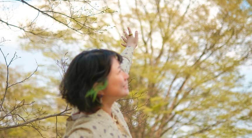 相馬有紀実さんのインスタグラム写真 - (相馬有紀実Instagram)「🍀🌸🌷🌼 生命線の短さ🧟‍♀️  #photography #portrait #写真  #ミディアムヘア #パーマボブ #actress #俳優 #ぶらぶら散歩」5月8日 20時21分 - yukimi_soma
