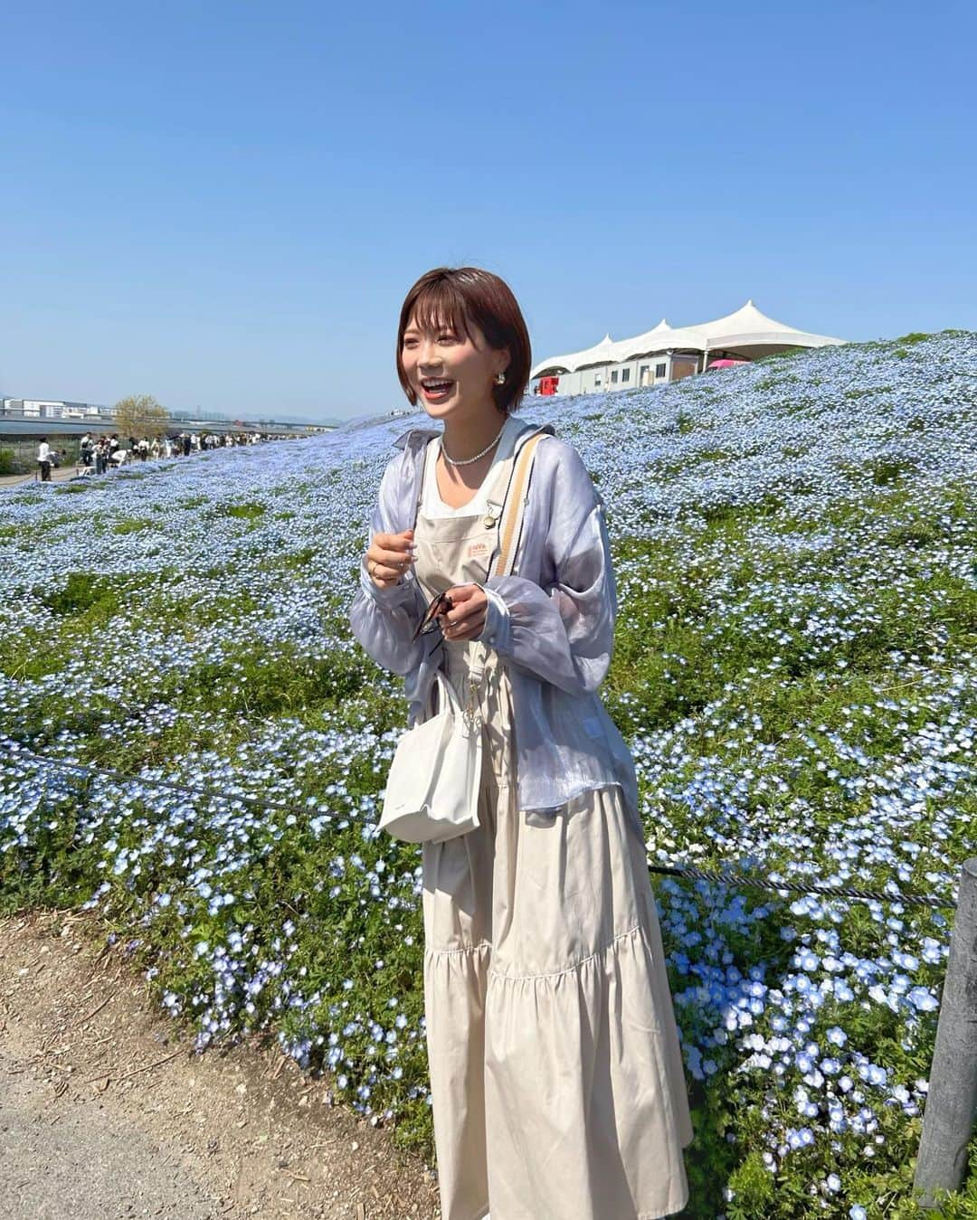 海江田麻貴さんのインスタグラム写真 - (海江田麻貴Instagram)「ㅤㅤㅤㅤㅤ  ㅤㅤㅤㅤㅤ 念願のネモフィラまつり 今年も行けて嬉しかった🩵  ㅤㅤㅤㅤㅤ なんせ花言葉が『どこでも成功』『可憐』🥹すてき！ ブルーが好きだしほんとにこのお花がだいすき🩵  ㅤㅤㅤㅤㅤ 天気のいい日に行けて良かった🥳🩵  ㅤㅤㅤㅤㅤ  ㅤㅤㅤㅤㅤ  ㅤㅤㅤㅤㅤ #まいしまシーサイドパーク #まいしまシーサイドパークネモフィラ祭り #ネモフィラ祭り #ネモフィラ畑 #ネモフィラまつり #ネモフィラ #舞洲シーサイドパーク #舞洲ネモフィラ祭り #舞洲 #まいしま #ネモフィラ #nemophila #japanesegirl #日本女孩 #大阪まいしまシーサイドパーク」5月8日 20時21分 - _makiii0924_