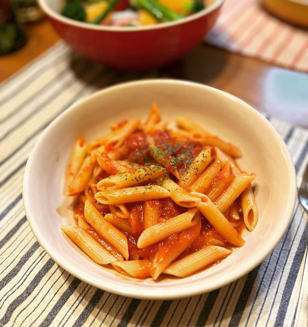 上杉洋史のインスタグラム：「I made penne arrabbiata for dinner. It was spicy and delicious. #dinner #penneallarrabbiata #dececco」