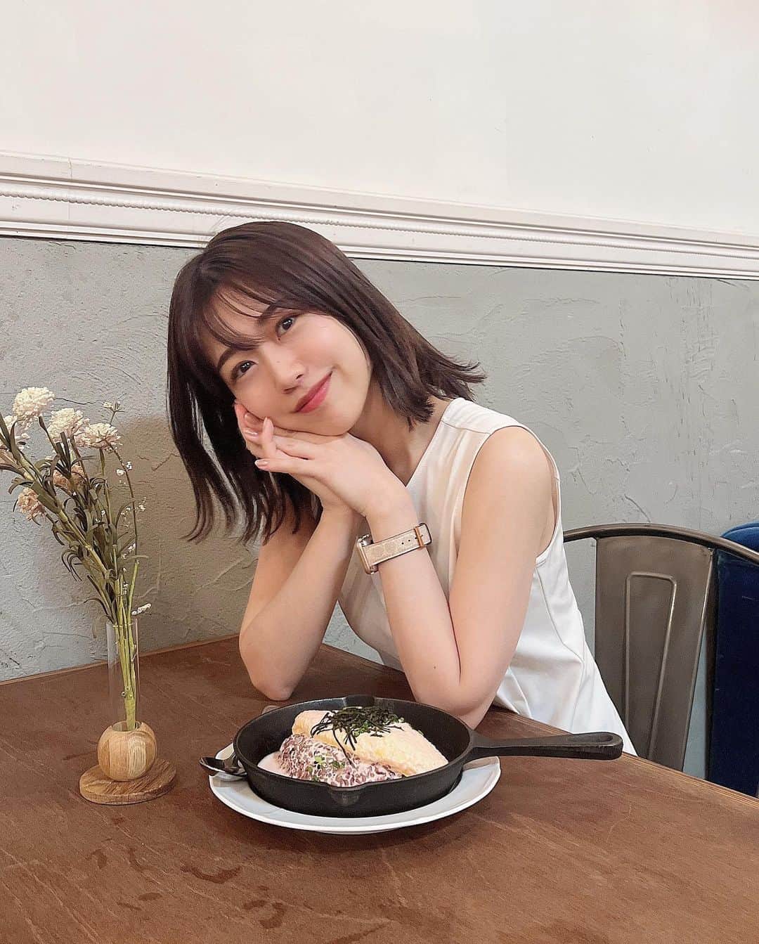 篠崎彩奈のグルメインスタ