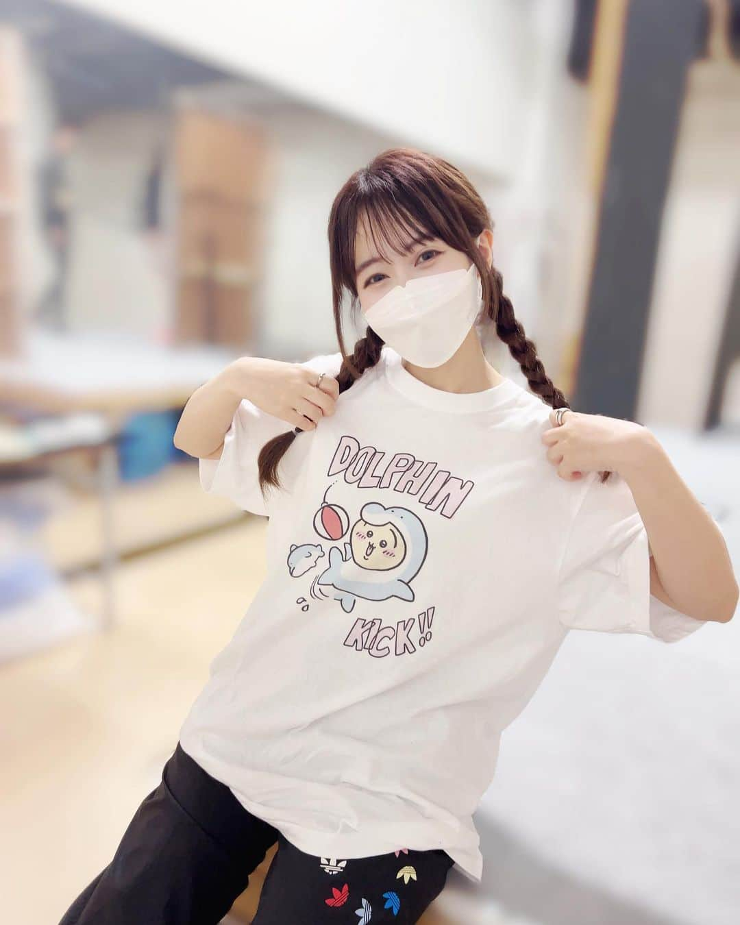 中川梨花さんのインスタグラム写真 - (中川梨花Instagram)「. ファンの方にいただいた、ちいかわTシャツ🐬💕✨ . . . . #ちいかわ #ちいかわ水族館 #ちいかわグッズ #ちいかわ好きな人と繋がりたい #ちいかわのいる生活 #ちいかわうさぎ」5月8日 20時47分 - rikanakagawa_official