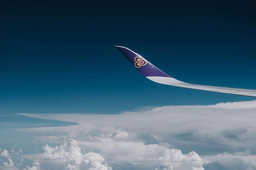タイ航空さんのインスタグラム写真 - (タイ航空Instagram)「Feeling on top of Japan with Thai Airways! 🇯🇵✨ The view from above is simply breathtaking as we take off on our direct flight to Nagoya. Where will your next adventure take you? Let us know in the comments below! 🌎👇 #ThaiAirways #smoothassilk #WingInTheSky #DirectToNagoya #TravelInspiration #nagoya #tg644 #tg」5月8日 20時51分 - thaiairways