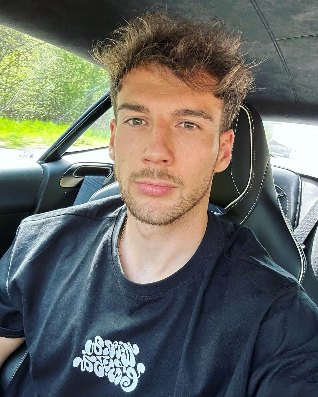 レオン・ゴレツカさんのインスタグラム写真 - (レオン・ゴレツカInstagram)「☀️」5月5日 0時03分 - leon_goretzka