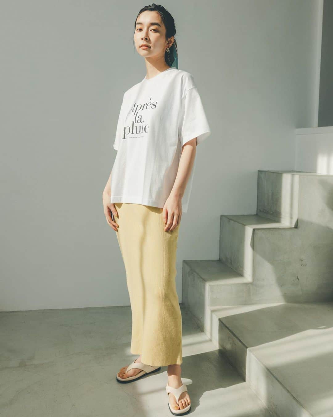 THE SHOP TKさんのインスタグラム写真 - (THE SHOP TKInstagram)「\ 子供の日にはリンクコーデでお出かけ /  明日の5月5日は子供の日 お子様の行きたい場所などにお出かけする方も多いはず。  今年はペアルックのTシャツで出かけてみるのはいかがでしょうか？    【ママリンク プリントロゴTシャツ】 price_¥2,200〜 tax in  【コットンロゴTシャツ】 price_¥3,960-tax in     ※ アイテム詳細は @theshoptk_official トップページ内URLからご覧下さい。 　   #theshoptk #ザショップティーケー #子供の日 #ペアルックコーデ #ペアルック #リンクコーデ」5月5日 0時17分 - theshoptk_official