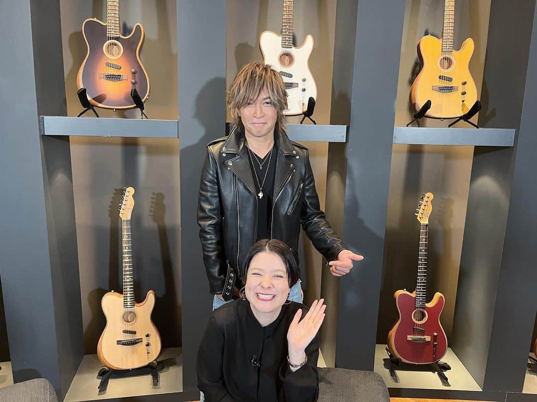 奥浜レイラさんのインスタグラム写真 - (奥浜レイラInstagram)「いつもありがとうございます🥹🙏🏻🎸 @inoran_official  #inoranbar スタッフさんがこだわり派カメラマンで笑いがこらえきれない2枚目📷」5月4日 16時51分 - laylaokuhama