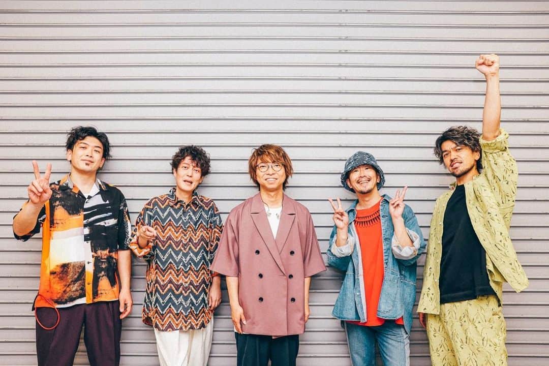 のインスタグラム：「先日のライブハウスツアー大阪公演の写真。 何やらとても楽しそうな顔してますね😃  明日は新潟公演。 明日も間違いなく楽しくなる事でしょう！  ※撮影: 西槇太一」