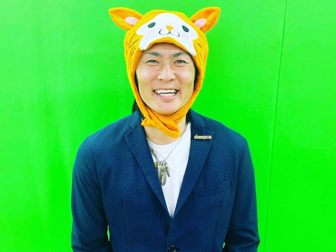 石川雄洋のインスタグラム：「本日イベントゲーム🐹  解説の #石川雄洋 さんもイベント仕様になっております😏  #jsportsオンデマンド #もっと野球好き」
