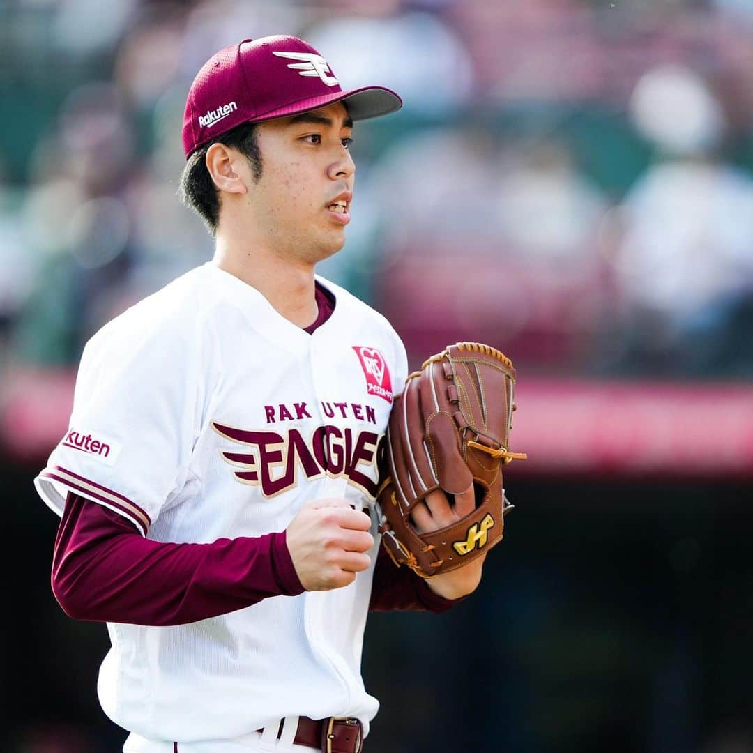 東北楽天ゴールデンイーグルスさんのインスタグラム写真 - (東北楽天ゴールデンイーグルスInstagram)「⚾️  ⚾️E 6-0 M⚾️ 松井友飛選手が5回3安打無失点の好投でプロ初勝利㊗️✨✨ 打線は5回に一挙5得点🔥投手陣は完封リレー👏🏼👏🏼👏🏼 浅村選手が5回に均衡を破る先制タイムリー‼️‼️ さらに満塁のチャンスで岡島選手が2点タイムリー👍🏼 山﨑選手が3安打2打点👑フランコ選手は2安打1打点🔥 投げては鈴木翔天選手、酒居選手、宮森選手、西口選手が0封💯  #鷲が掴む #rakuteneagles #松井友飛  #浅村栄斗 #山﨑剛 #岡島豪郎 #マイケルフランコ #鈴木大地 #太田光 #鈴木翔天 #酒居知史  #宮森智志」5月4日 17時54分 - rakuten_eagles